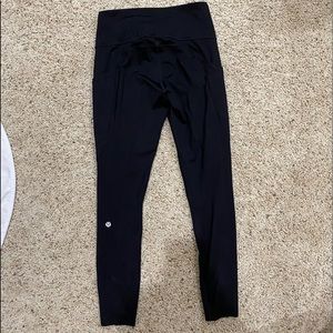 Lululemon WunderUnder 7/8 leggings